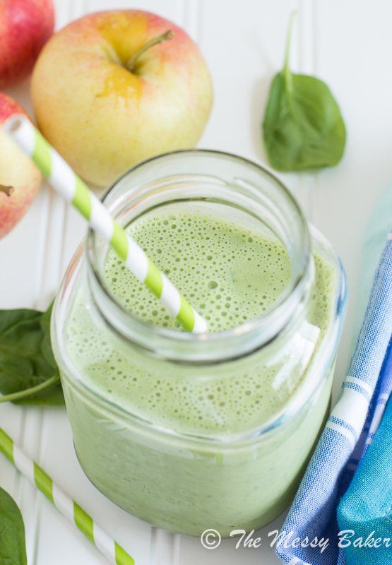 Apple Banana Green Smoothie | www.themessybakerblog.com -8582