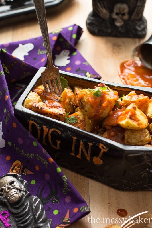 Bloody Mary Potatoes are the perfect Halloween side dish | www.themessybakerblog.com