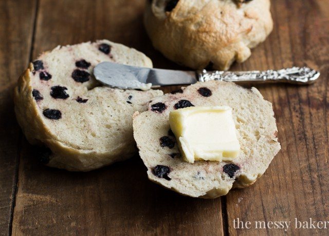 Honey Wheat Blueberry Bagels {A Tutorial} | www.themessybakerblog.com