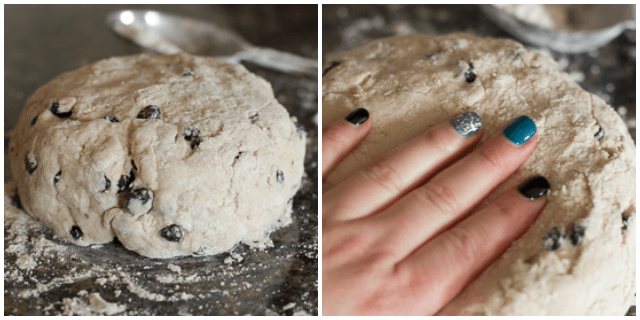 Honey Wheat Blueberry Bagels {A Tutorial} | www.themessybakerblog.com