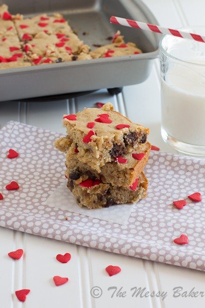 Chocolate Chip Brown Butter Banana Bourbon Blondies {www.themessybakerblog.com}