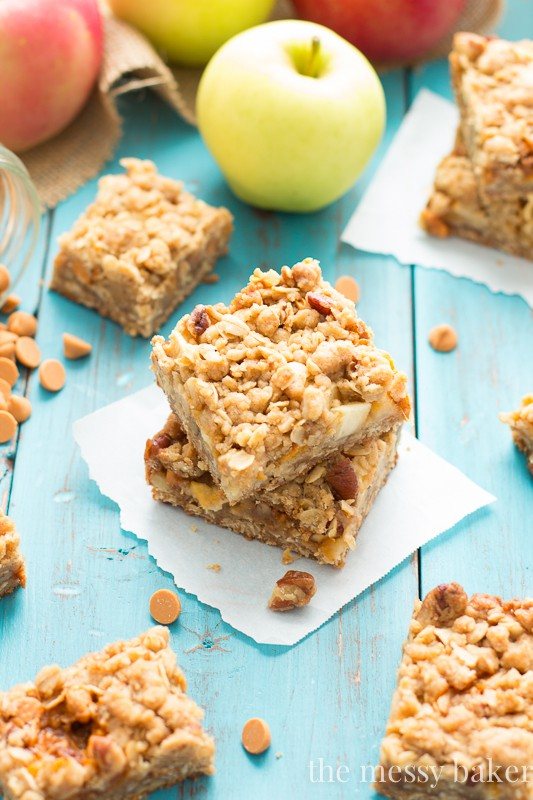 Homemade Butterscotch Apple Crumb Bars | www.themessybakerblog.com