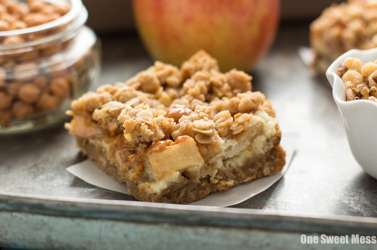 Caramel Apple Cheesecake Bars