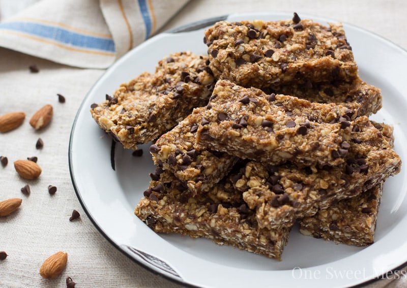 Chocolate Chip Cookie Energy Bars