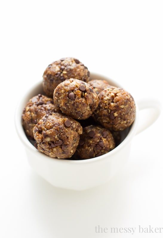 Healthy Chocolate Chip Energy Balls
