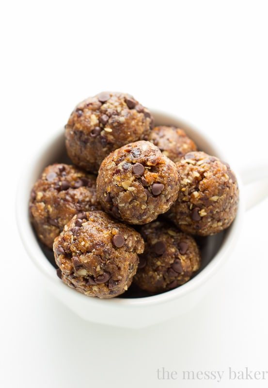 Healthy Chocolate Chip Energy Balls