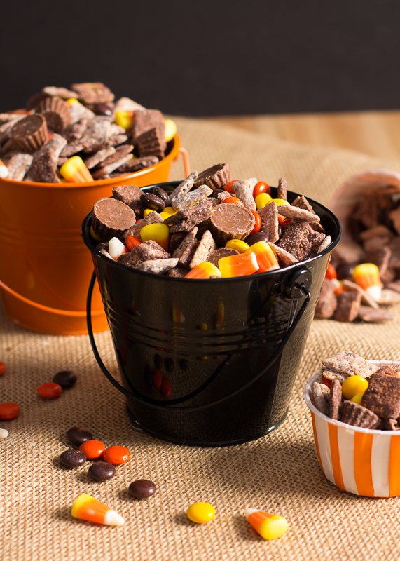 Chocolate Peanut Butter Halloween Puppy Chow ~#HolidayFoodParty