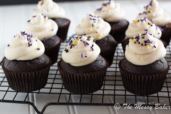 Bailey's Irish Cream Cupcakes {www.themessybakerblog.com}-6285