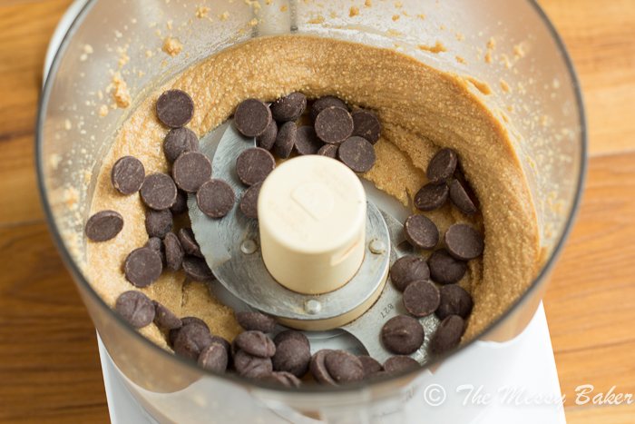 Homemade Dark Chocolate Peanut Butter | www.themessybakerblog.com-8345