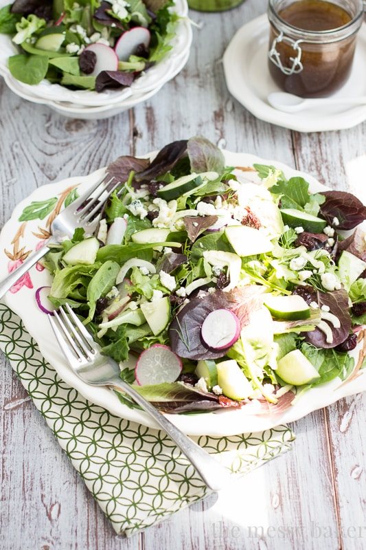 Fennel & Radish Salad with Cherry-Balsamic Vinaigrette | www.themessybakerblog.com