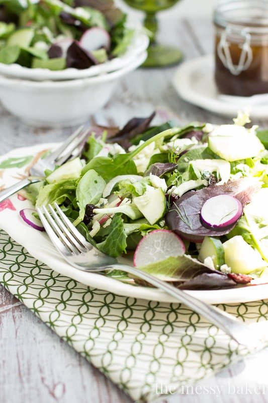 Fennel & Radish Salad with Cherry-Balsamic Vinaigrette | www.themessybakerblog.com