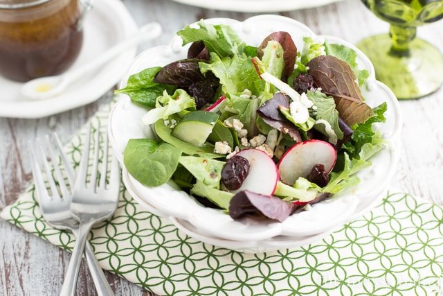 Fennel & Radish Salad with Cherry-Balsamic Vinaigrette | www.themessybakerblog.com