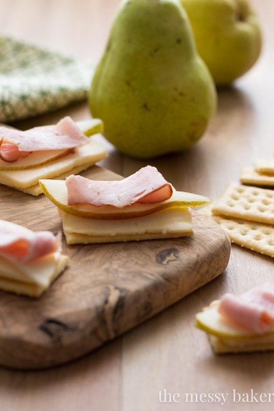 Havarti, Pear, & Smoked Ham on Crackers | www.themessybakerblog.com