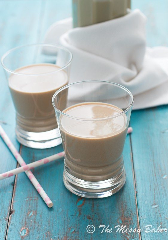 Homemade Caramel Bailey's Irish Cream from www.themessybakerblog.com