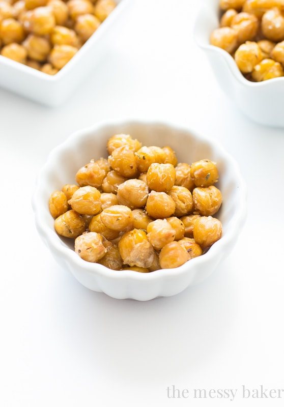 Kitchen 101: How to Roast Chickpeas { A Tutorial}