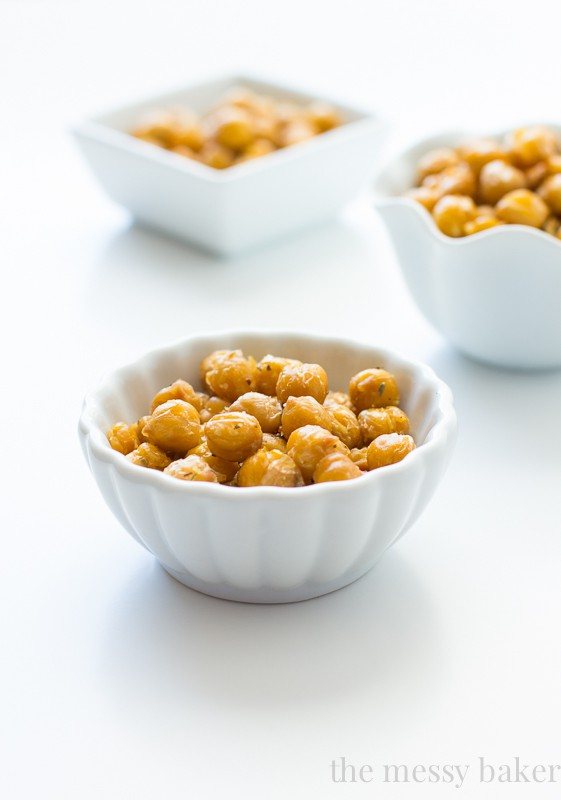 Kitchen 101: How to Roast Chickpeas { A Tutorial}