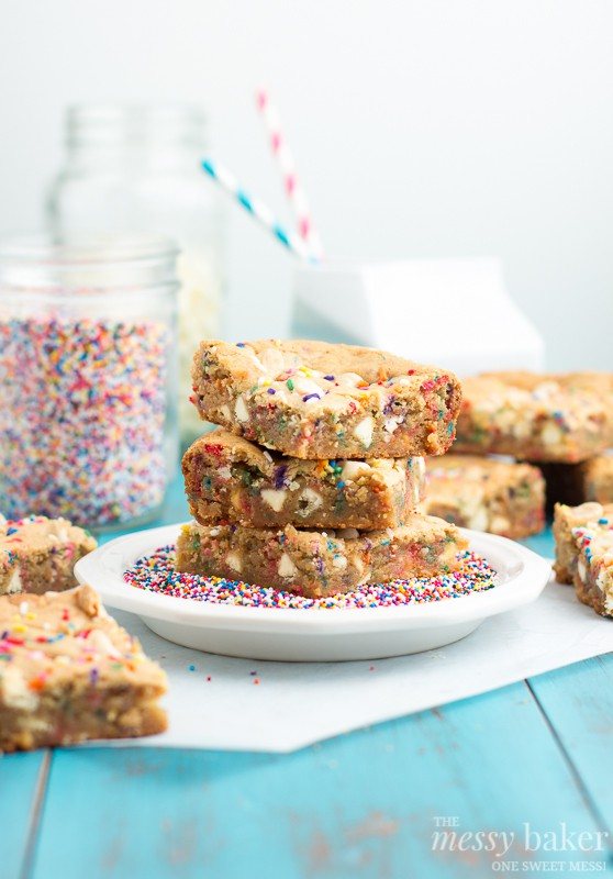 Malted Milk Funfetti Blondies | www.themessybakerblog.com