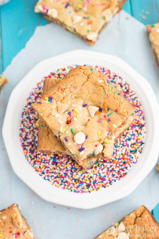 Malted Milk Funfetti Blondies | www.themessybakerblog.com