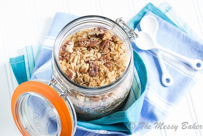 Maple Pecan Granola | www.themessybakerblog.com-7885