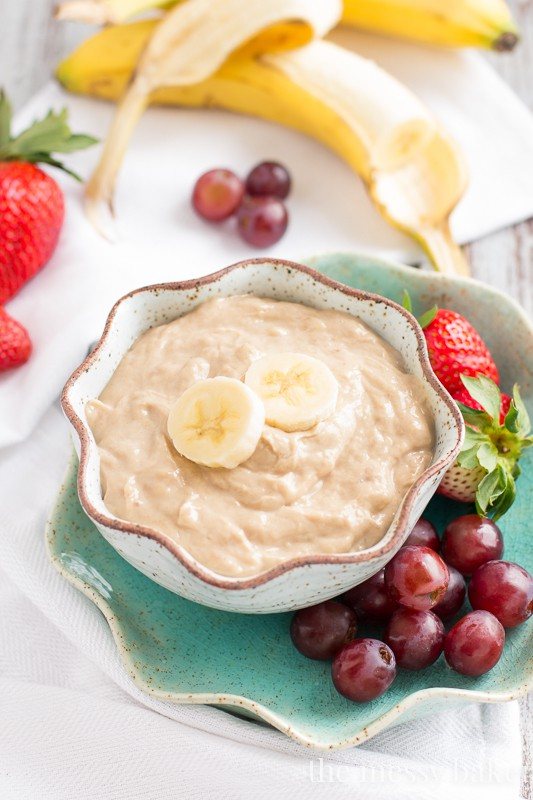 Peanut Butter Banana Dip {Healthy} | www.themessybakerblog.com