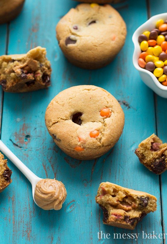 Peanut Butter Stuffed Chocolate Chip Cookie Cups | www.themessybakerblog.com