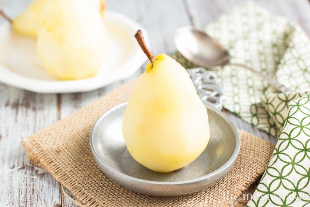 Poached Pear and Brie Salad with Balsamic Vinaigrette | www.themessybakerblog.com