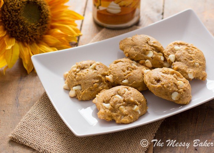 Pumpkin Cheesecake Cookies | www.themessybakerblog.com -8434
