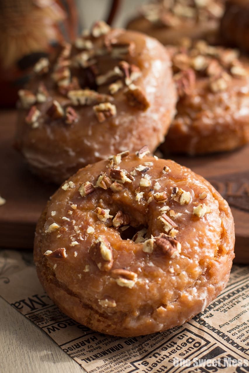 Pumpkin Spice Donuts with Maple Glaze