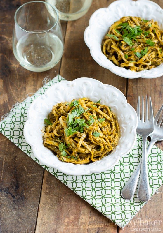 Roasted Red Pepper Pesto Pasta