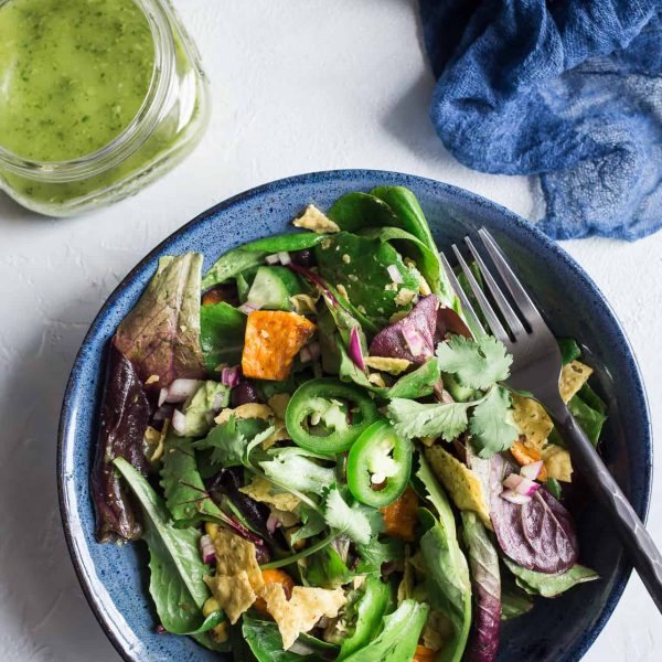 Roasted Sweet Potato and Black Bean Salad with Chili Lime Vinaigrette: This zesty salad with loaded with fresh veggies, creamy avocado, and sweet roasted corn. It's gluten-free, vegan, and super healthy!