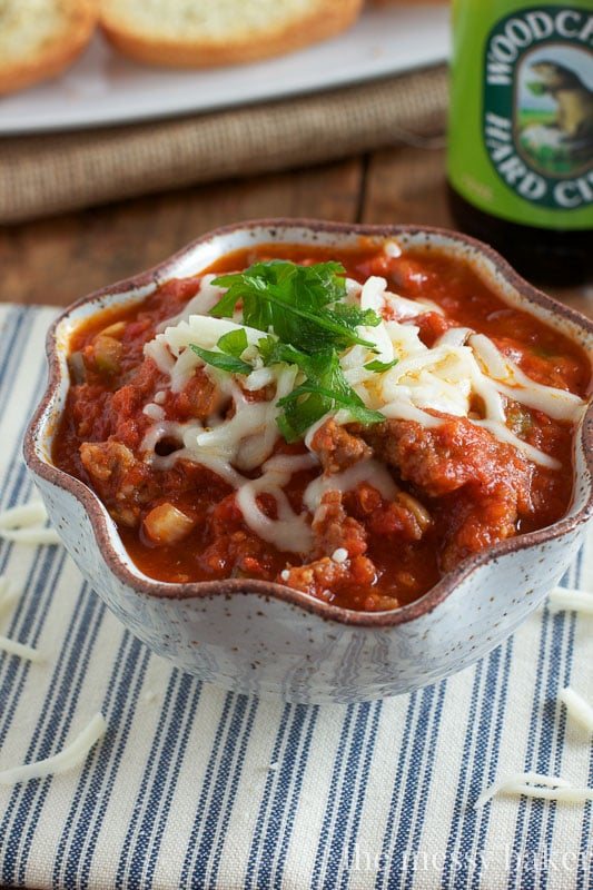 Slow Cooker Pizza Dip | www.themessybakerblog.com