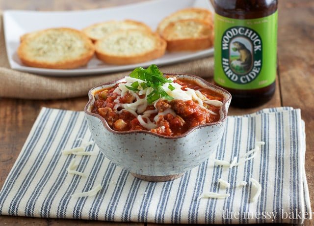 Slow Cooker Pizza Dip | www.themessybakerblog.com