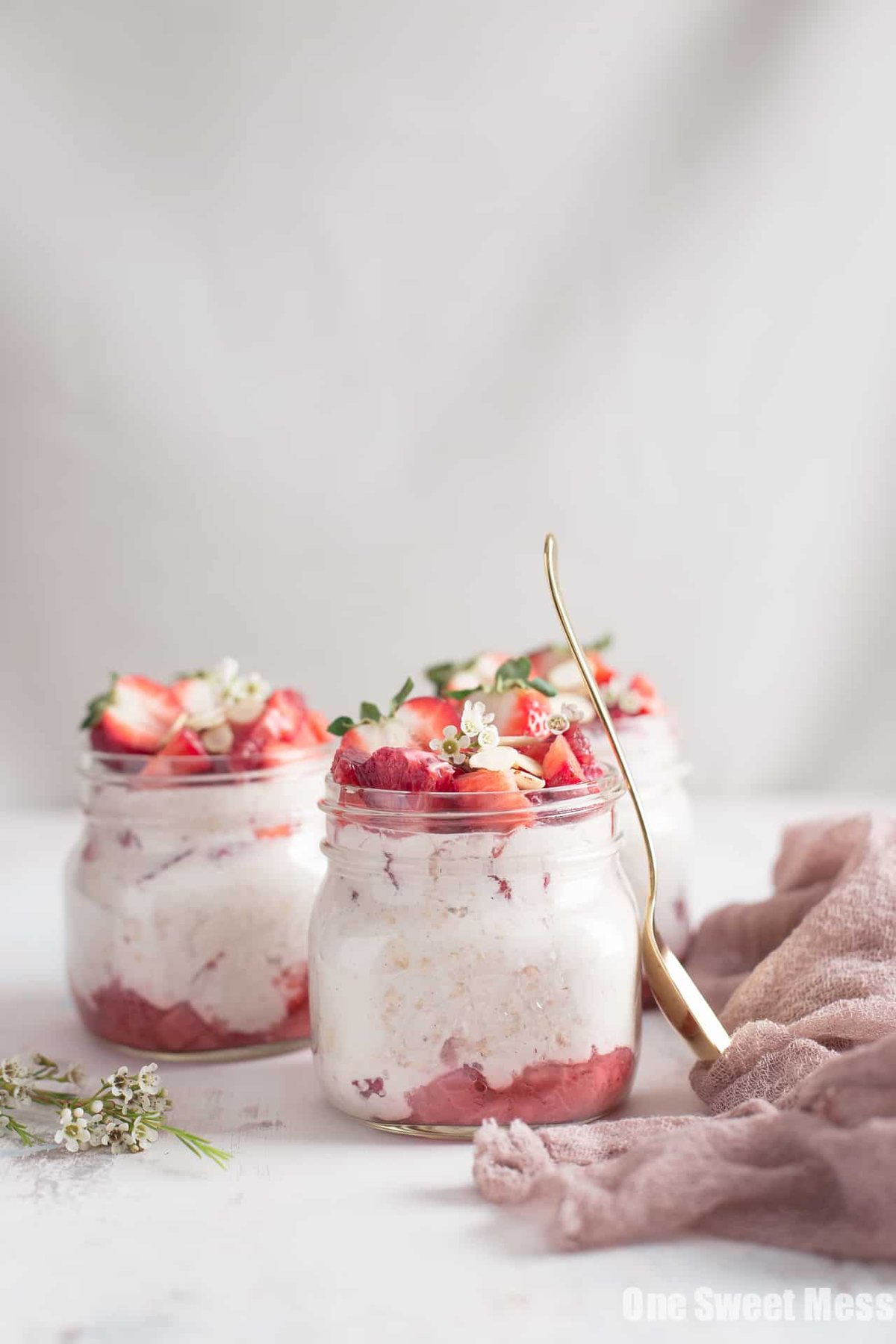 Strawberries and Cream Overnight Oatmeal {Gluten-Free + Vegan Option)