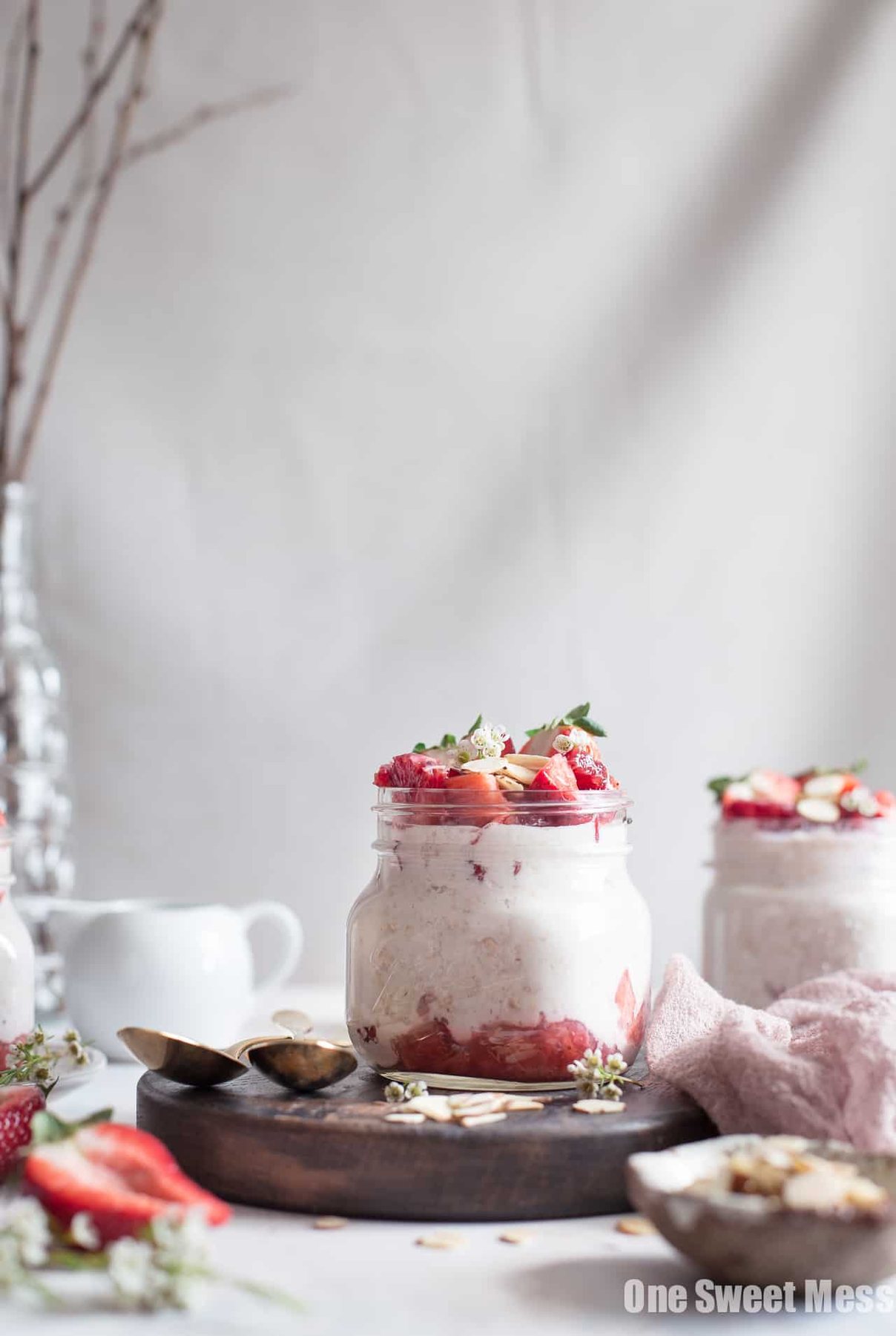 Strawberries and Cream Overnight Oatmeal {Gluten-Free + Vegan Option)
