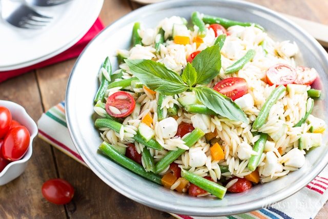Summer Orzo Pasta | www.themessybakerblog.com