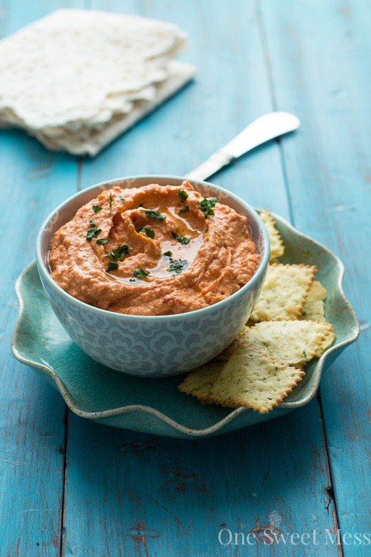 Sun-Dried Tomato & Roasted Red Pepper Hummus {Gluten-Free & Vegan}