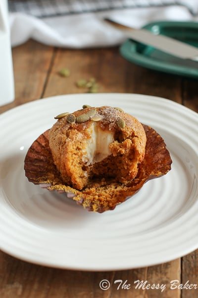 Stuffed Pumpkin Muffin {themessybakerblog.com}-5150