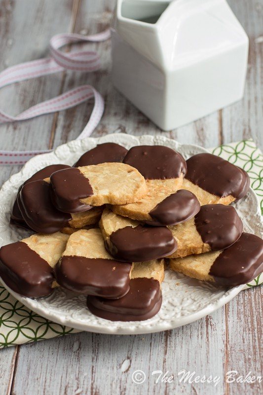 Toasted Almond Shortbread from www.themessybakerblog.com