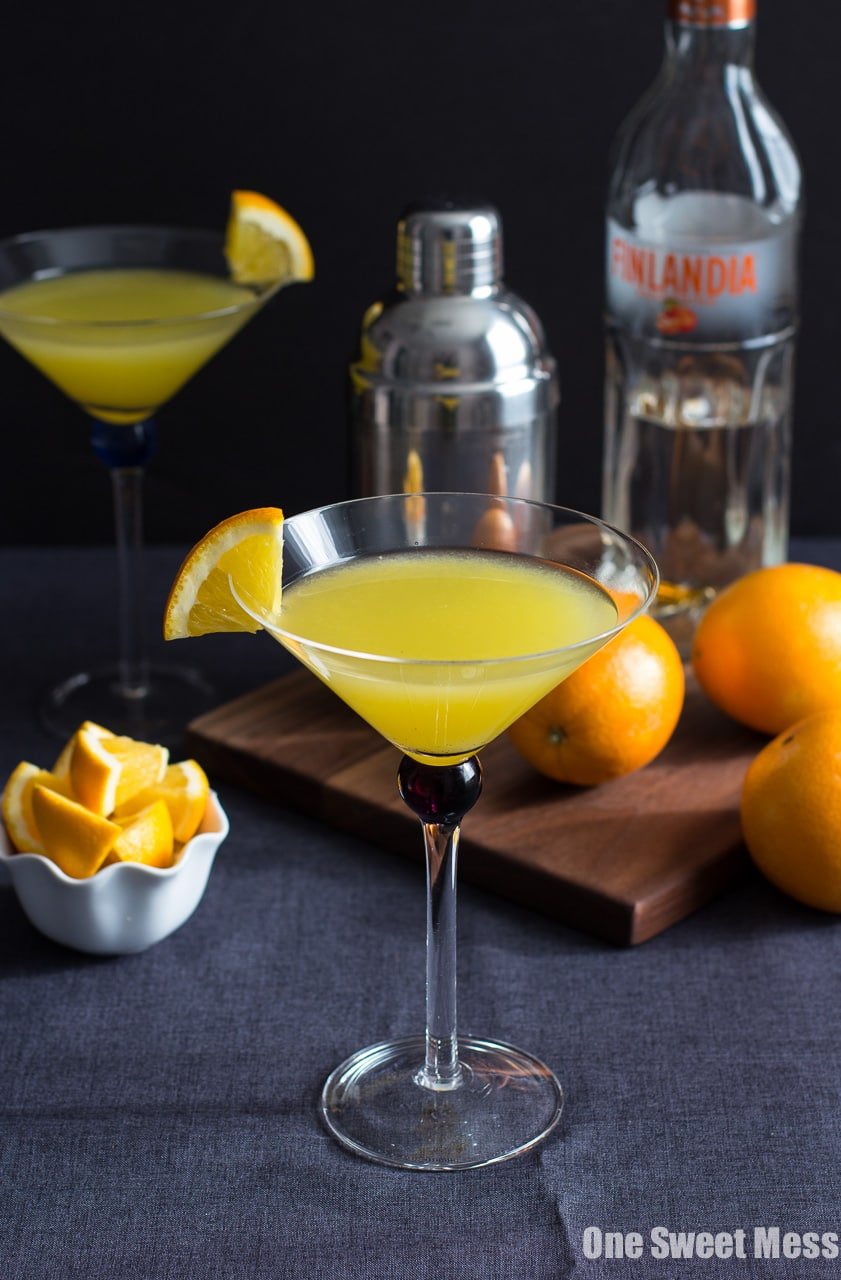 Vanilla Tangerine Martini {By the Pitcher}