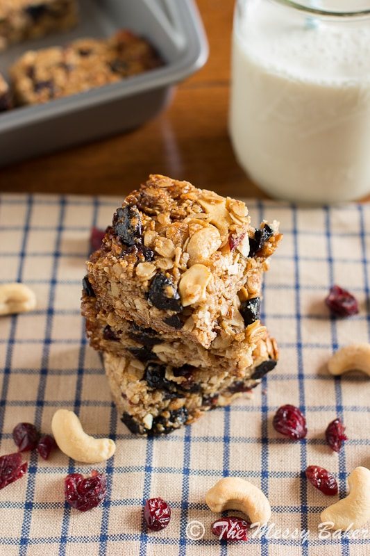 Very Berry Chewy Granola Bars | www.themessybakerblog.com -7182