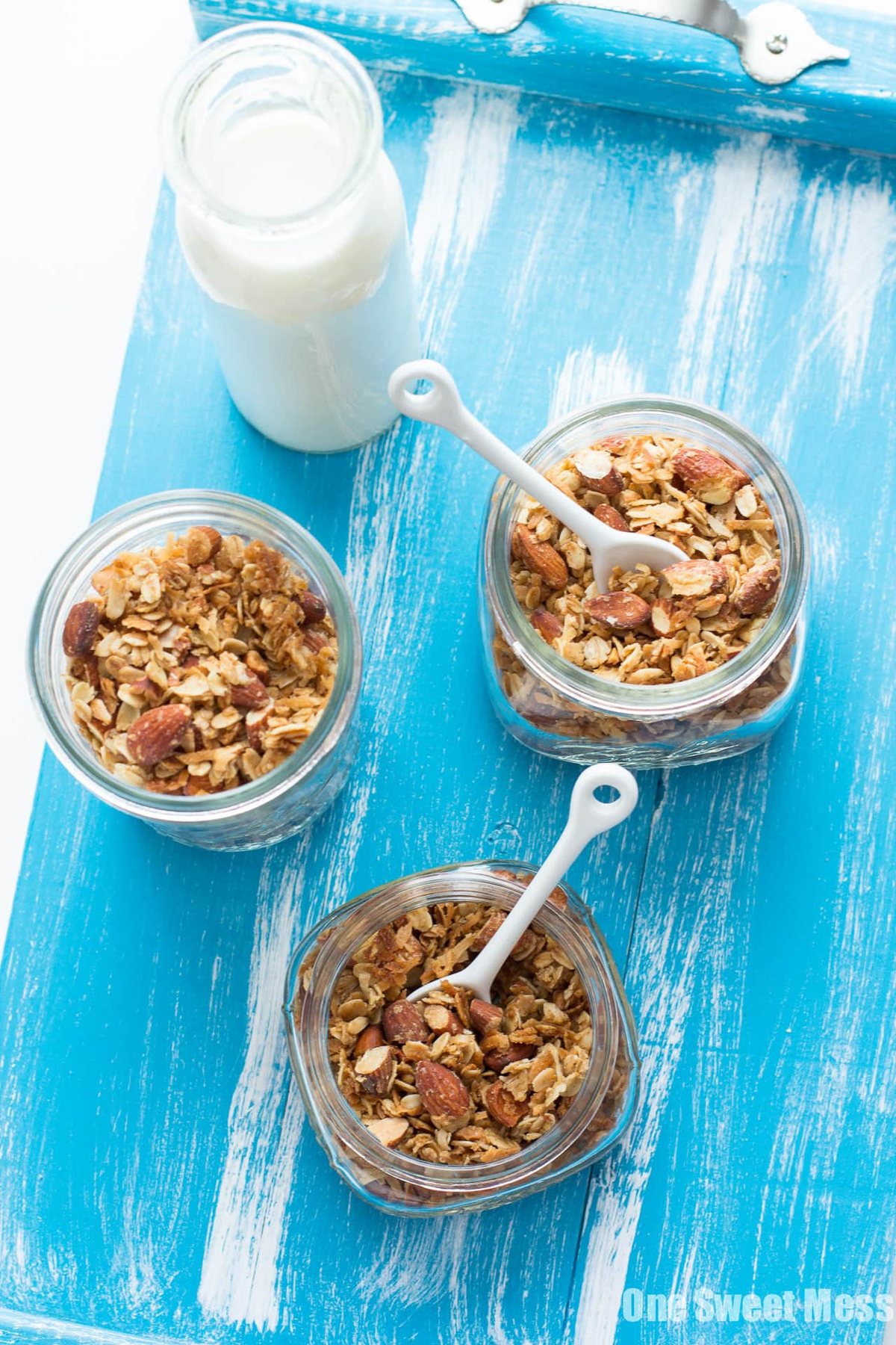 Very Vanilla Almond Granola