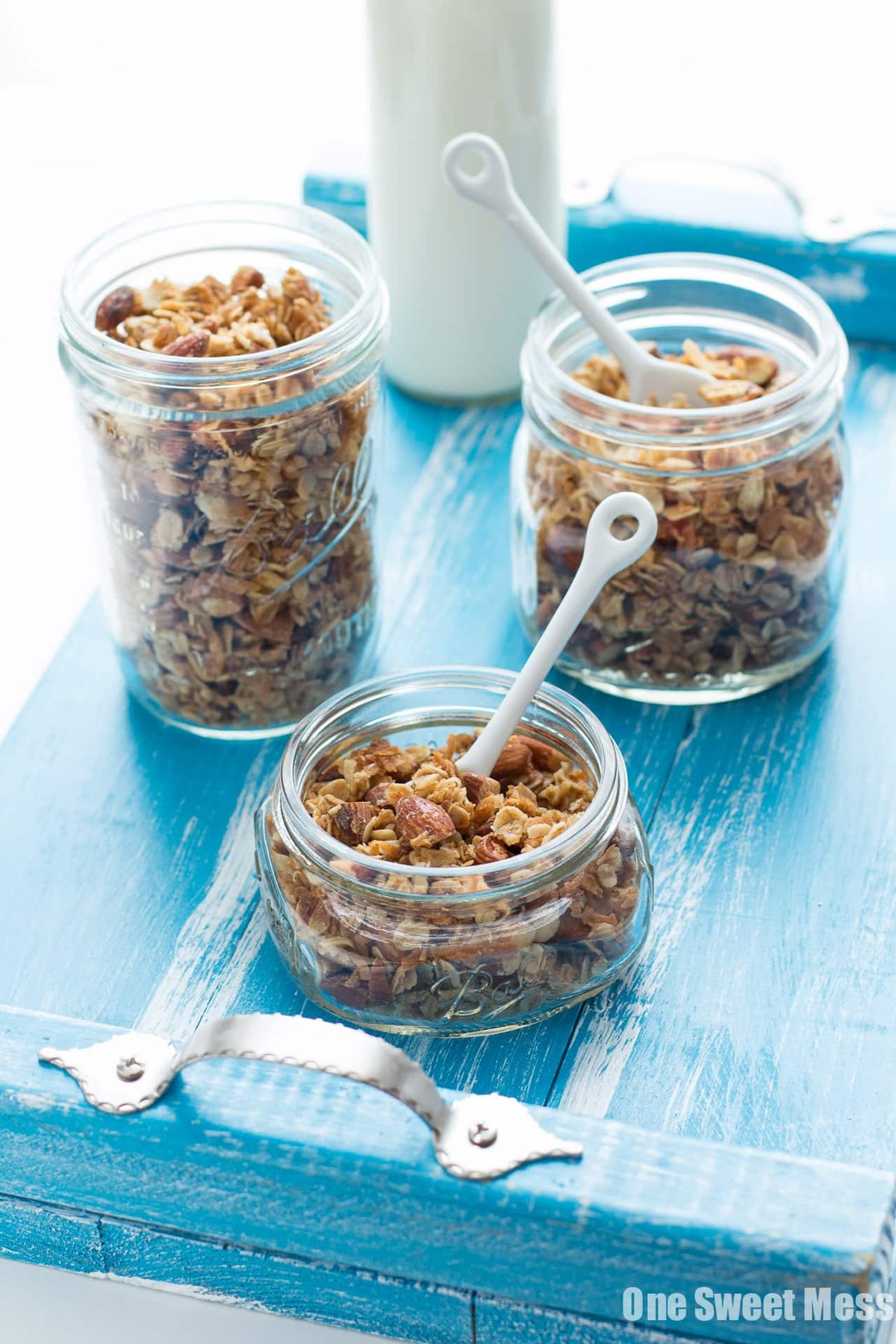 Very Vanilla Almond Granola