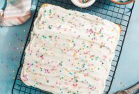 Gluten-Free Lemon Buttermilk Delight with Cream Cheese Frosting