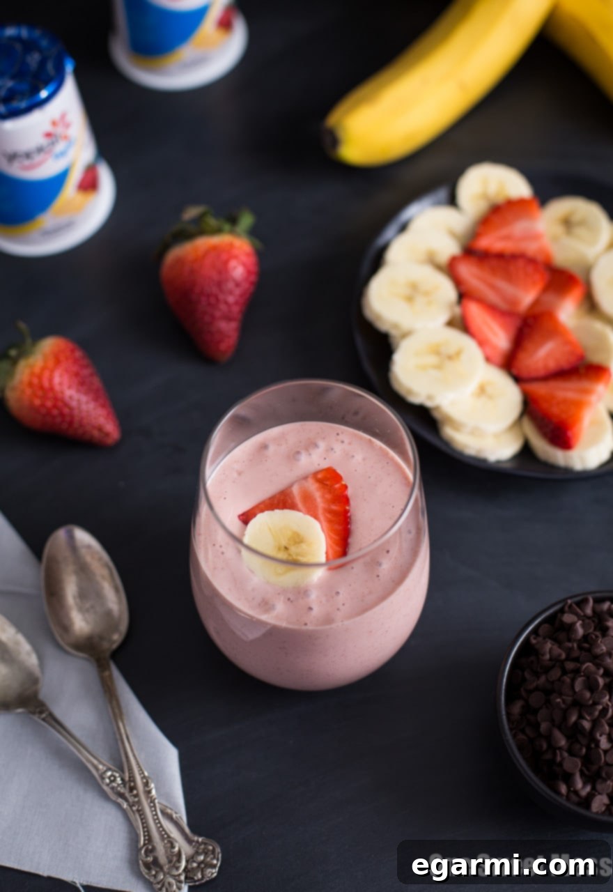 Creamy Strawberry Banana Blender Pudding, a healthy and delicious snack idea