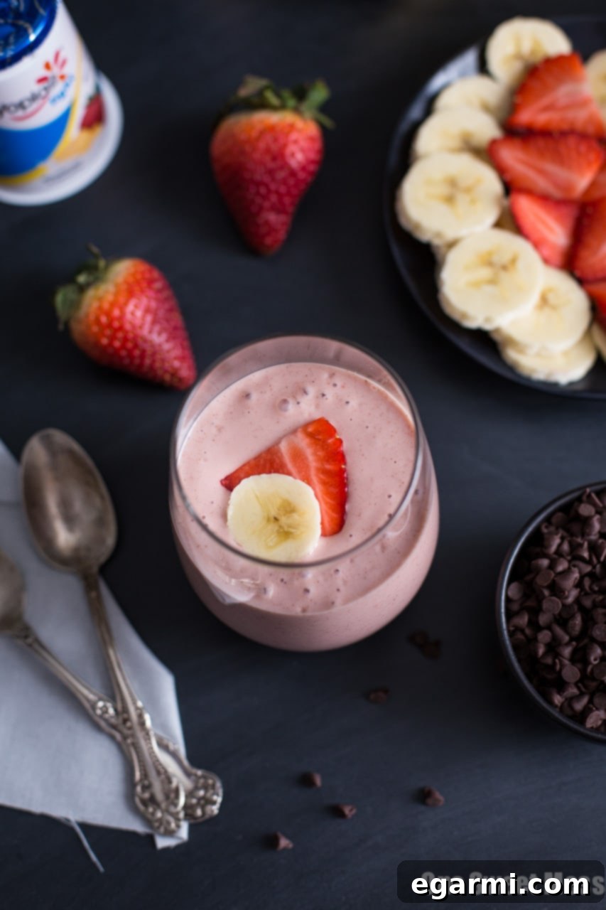 Delicious and healthy Strawberry Banana Blender Pudding in a bowl