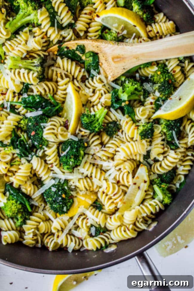 20-minute Lemon Broccoli Pasta