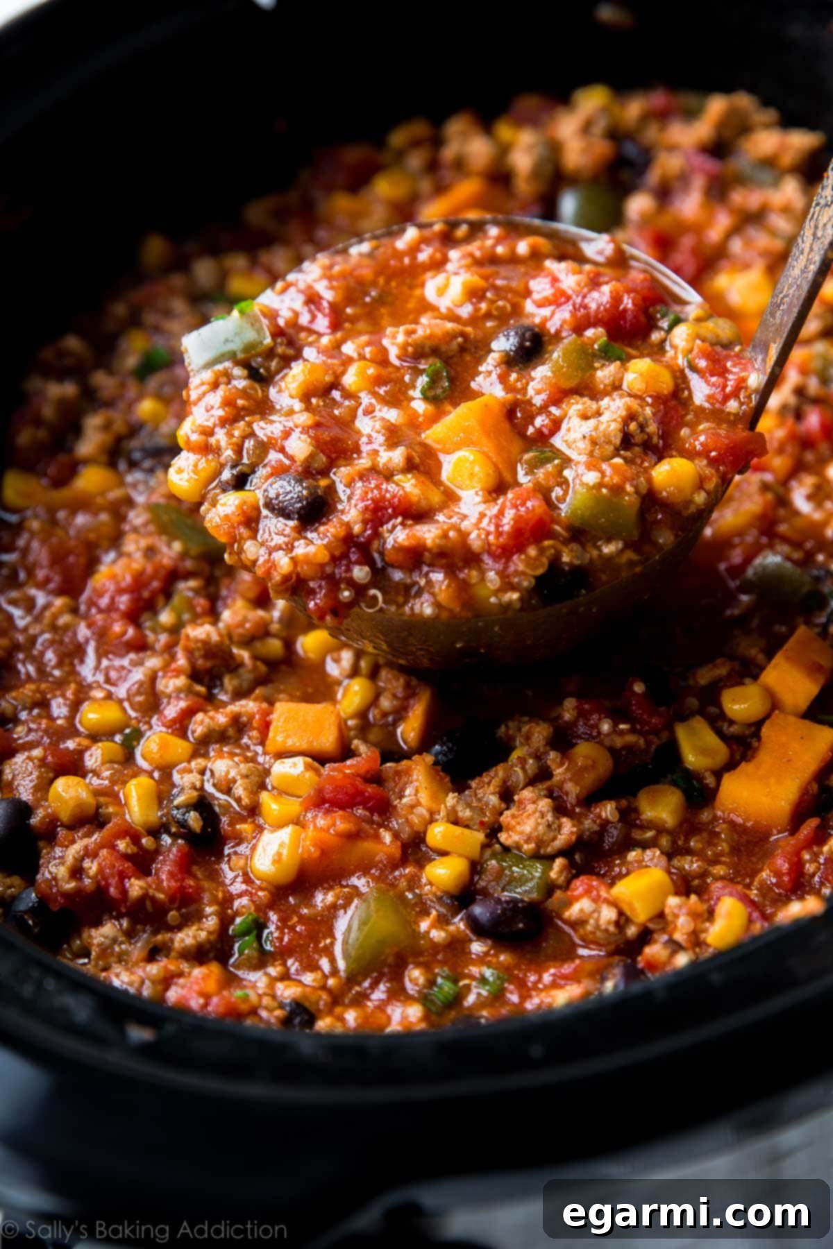 Hearty Slow Cooker Taco Spice Chili with Rich Flavors