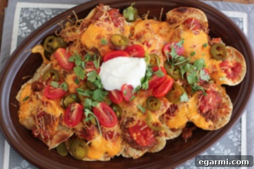 Homemade Chili Sauce Nachos with Melted Cheese