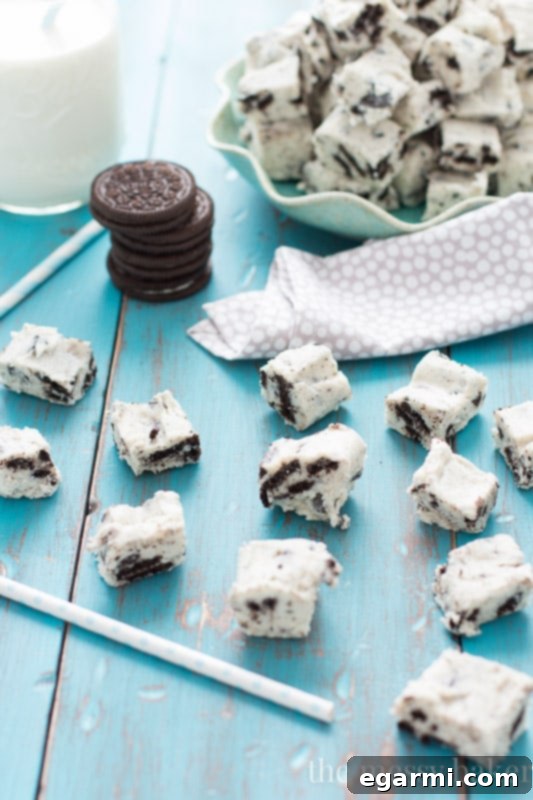 Homemade Cookies and Cream Fudge with White Chocolate: A Festive Dessert Idea