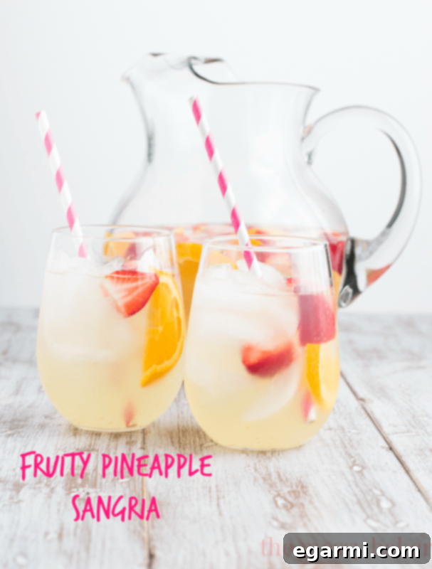 Fruity Pineapple Sangria: A Tropical White Wine Cocktail